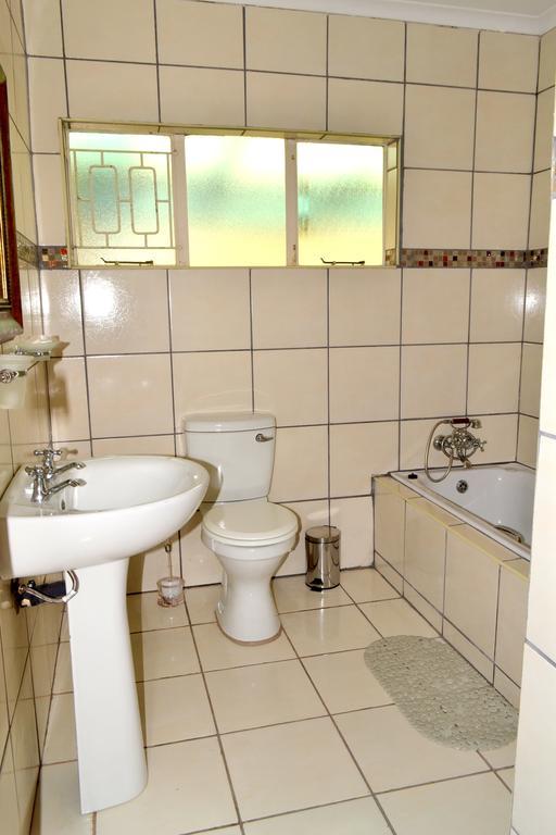 Jakobs Guesthouse & Cottage East London Bilik gambar