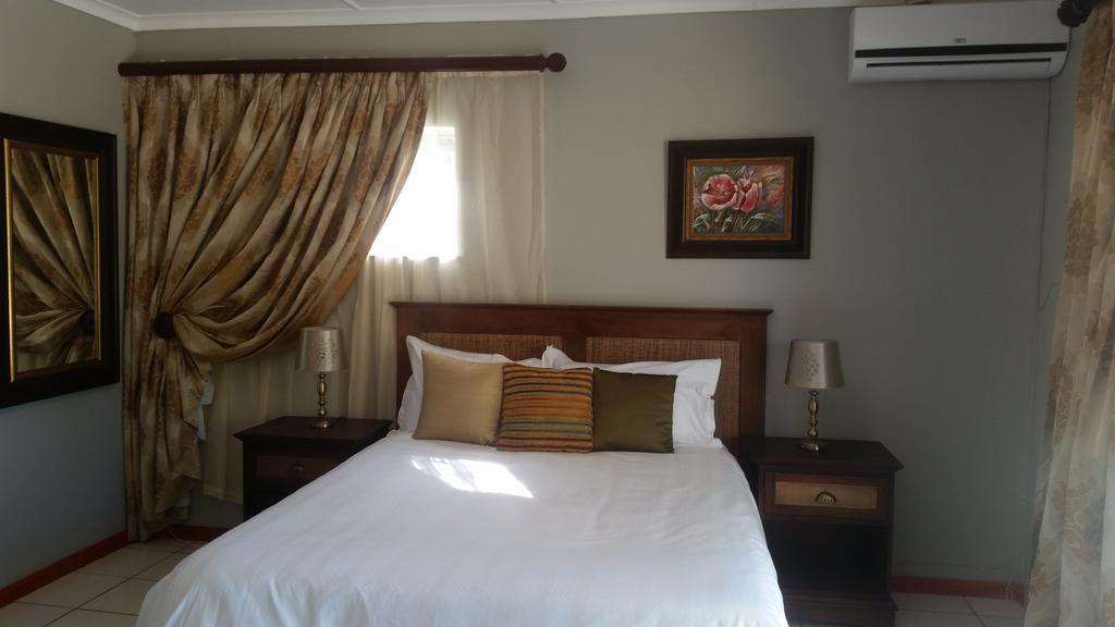 Jakobs Guesthouse & Cottage East London Bilik gambar